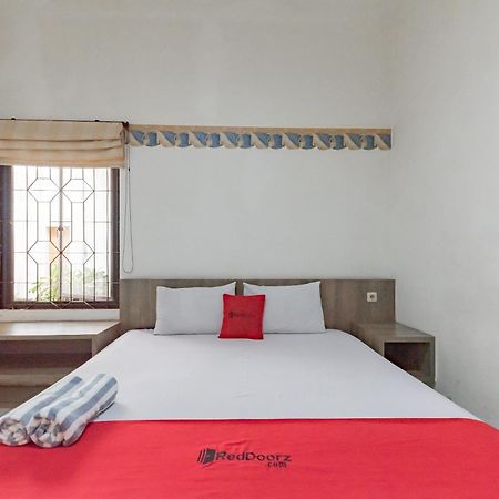 Reddoorz Near Taman Kota Lapang Merdeka Sukabumi Esterno foto