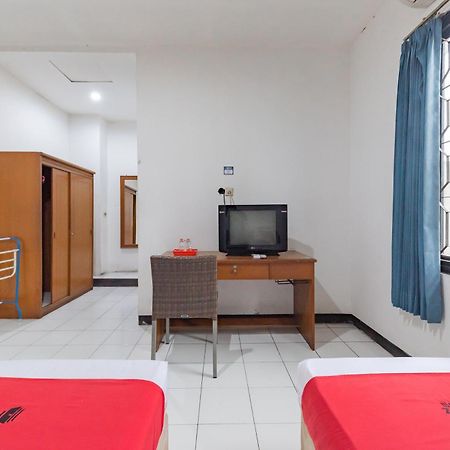 Reddoorz Near Taman Kota Lapang Merdeka Sukabumi Esterno foto